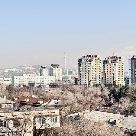 3 Ком Квартира На Абая Сейфуллина Алмати Екстер'єр фото