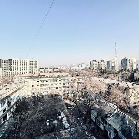 3 Ком Квартира На Абая Сейфуллина Алмати Екстер'єр фото